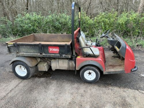 Toro Workman 4300-D 4WD utility vehicle with cargo box for sale