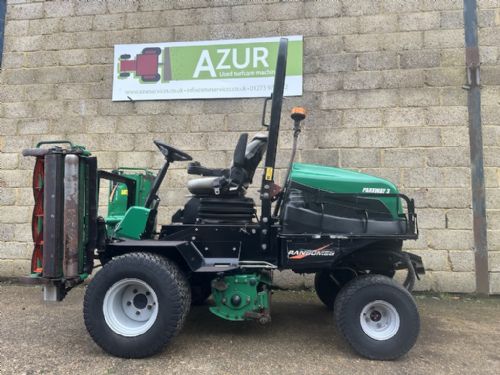 Ransomes Parkway 3 triple mower with 250 Magna cutting heads for sale
