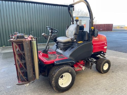 TORO LT3340 TRIPLE TURF MOWER (HAYTER) for sale