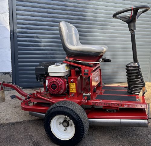 Toro 1240  greens roller for sale