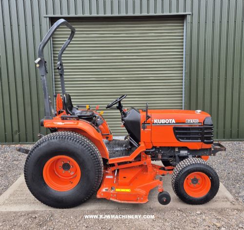 Kubota B2710 compact tractor, 3528 hrs, 27hp for sale