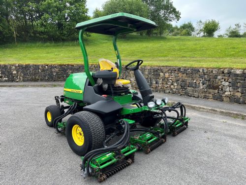 John Deere 8700 Fairway Mower  for sale
