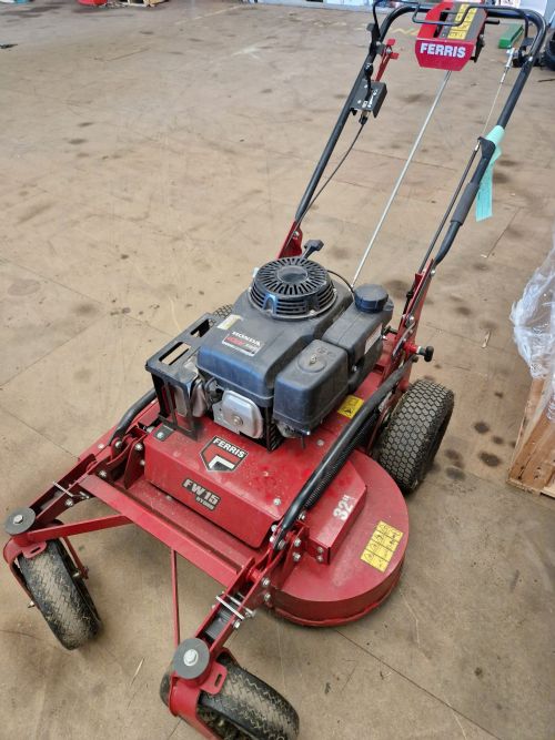 CHOICE OF 4 Ferris FW15 pedestrian mid size mower with Honda engines for sale