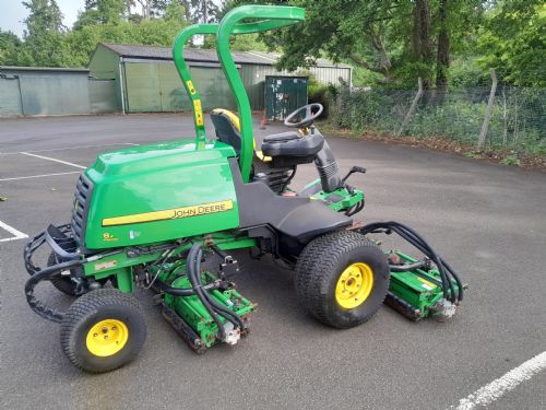 JOHN DEERE 8700 for sale