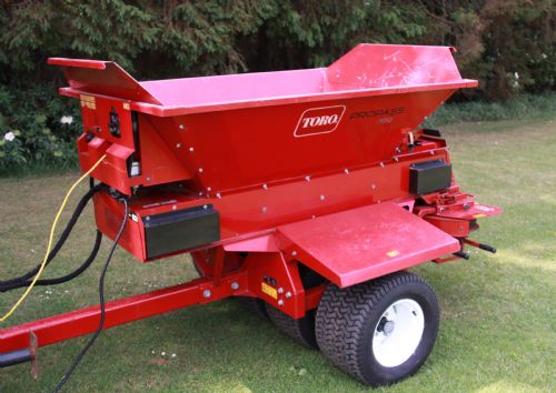 Toro ProPass 200 Top dresser for sale