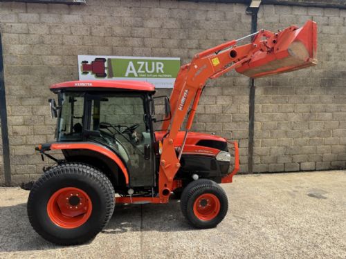 Kubota L5040-11 GST Compact tractor fitted with a front loader and bucket for sale