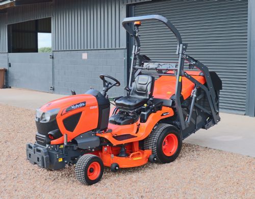 Kubota G231 High Dump Ride On Mower for sale