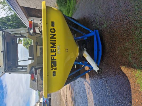 fleming fertilzer spreader v500 for sale