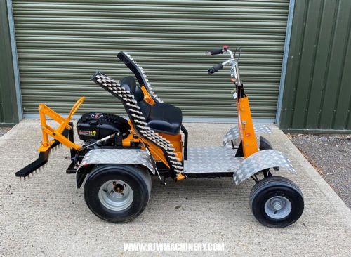 Sisis Robbi, Ride on Brush for sale