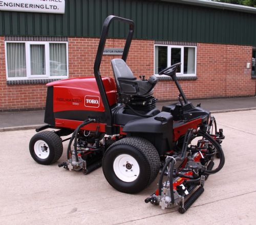 Toro Reelmaster 5510 Ride-on cylinder mower for sale
