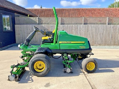 2018 JOHN DEERE 7500A E HYBRID 5 GANG FAIRWAY CYLINDER MOWER for sale