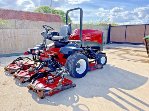 2009 TORO GROUNDMASTER 4500 5 GANG POD RIDE ON MOWER for sale