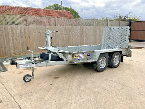 IFOR WILLIAMS GH94 TWIN AXLE PLANT DIGGER TRAILER WITH WINCH AND RAMP for sale
