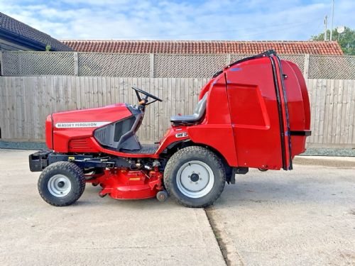 MASSEY FERGUSON MF220RD DIESEL RIDE ON LAWN MOWER for sale