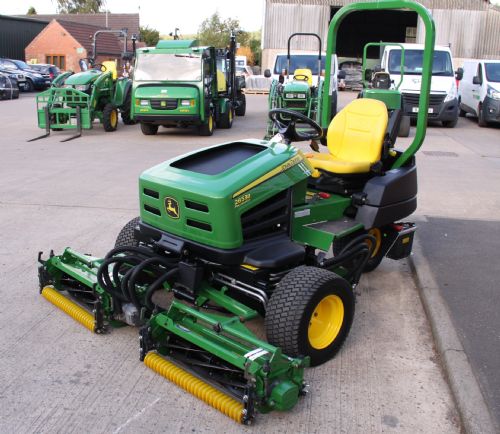 John Deere 2653B PrecisionCut Cylinder/Reel Tees Mower (2016) for sale