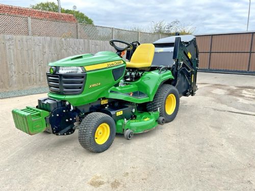 2014 JOHN DEERE X950R DIESEL RIDE ON LAWN MOWER & HIGH TIP COLLECTOR for sale