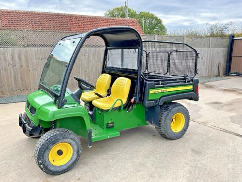 2017 JOHN DEERE 4X2 E GATOR for sale