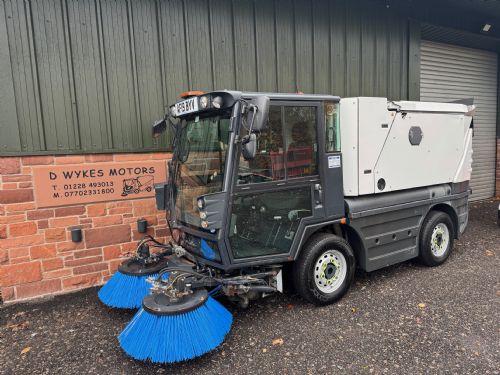 Schmidt Swingo 200+ Road Sweeper for sale