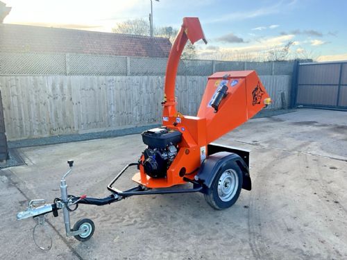 2020 TIMBERWOLF TW18/100G FAST TOW PETROL WOODCHIPPER for sale
