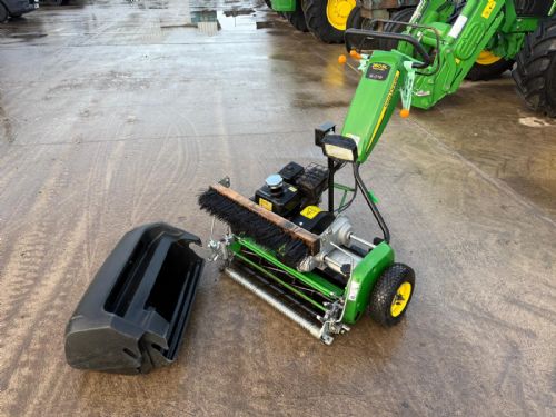 John Deere 260SL Pedestrian Tees Mower for sale