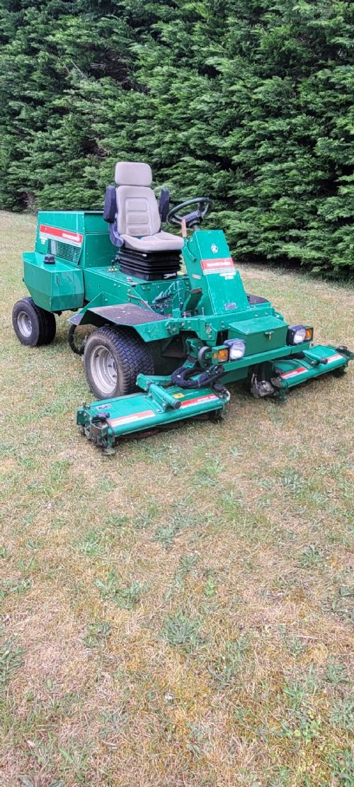 Ransomes Highway 2130 Ride on. Low hours, privately owned. for sale