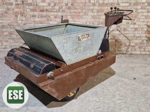 Turfco F15B Mete-R-Matic Pedestrian Topdresser for sale