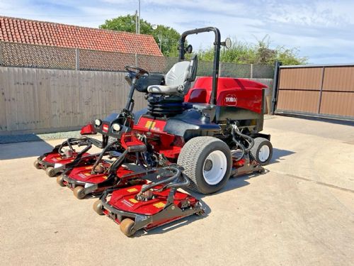 2016 TORO GROUNDMASTER 4500D 5 GANG POD WIDE AREA RIDE ON LAWN MOWER for sale