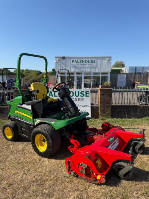 John Deere 1580 with Trimax 155 Flaildek for sale