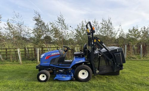 Iseki SXG326 High Dump Ride On Mower 436 Hours 2021 for sale