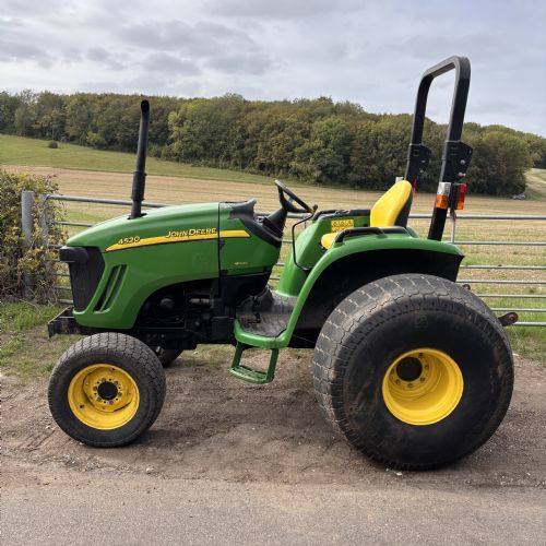 JOHN DEERE 4520 4WD GREENS  TRACTOR NO VAT for sale