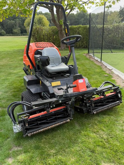 Jacobsen TR320 Fine Turf Triple for sale